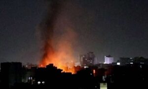 Read more about the article الحوثيون يعلنون استشهاد 12 شخصا على الأقل في غارات أمريكية على صنعاء