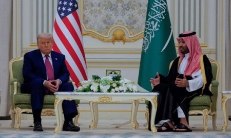 You are currently viewing غياب الكيان عن زيارة الرئيس الأمريكي يؤشر لتباين متزايد بين الحليفين