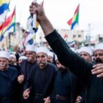 الكيان بدأ عمليًا بتنفيذ خطتها لإقامة كيانٍ درزيٍّ بسوريّة.. الوزير الأكثر قربًا من نتنياهو: التطبيع مع السعوديّة وتوسيع (اتفاقيات أبراهام) مع دولٍ أخرى بعد تدمير (حماس).. أردوغان يُرسِّخ تواجده بسوريّة من منطلق (النيو-عثمانيّة)