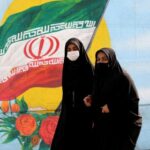 إيران تدافع عن حقها في تخصيب “اليورانيوم” رغم قلق الغرب وتُبقي باب الحوار مفتوحًا مع أمريكا على أمل التوصل لاتفاق