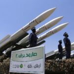 إثر صواريخ “أنصار الله”.. شركات طيران دولية تواصل تعليق رحلاتها لإسرائيل وتزايد مخاوف من ارتفاع الأسعار والخسائر بسبب التهديدات