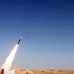 جيش الإحتلال يعلن اعتراض صاروخ أطلق من اليمن وانطلاق صافرات الإنذار تلتها انفجارات في منطقة القدس