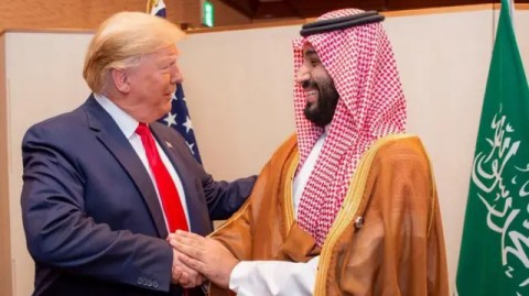 You are currently viewing ترامب: الفلسطينيون في غزة يستحقون “مستقبلا أفضل” وهجوم 7 أكتوبر لم يكن ليحدث لو كان يوجد في أمريكا رئيسا غير جو بايدن وحلمي أن تنضم السعودية إلى اتفاق أبراهام