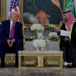 يده ملطخةٌ بالدماء.. فلماذا كل هذه المبالغة في تكريمه؟ لهذه الأسباب كان على الخارجية المصرية أن تتمهل قبل أن تصدر بيان الترحيب بزيارة ترامب المشئومة؟