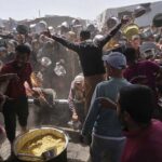 “أونروا”: الناس في غزة يجبرون على اتخاذ “إجراءات يائسة” نتيجة الحصار