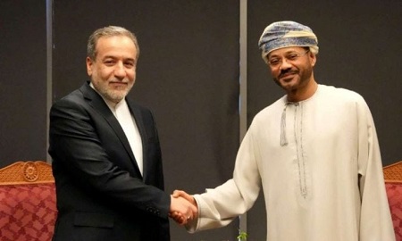You are currently viewing بعد إلغاء مباحثات مسقط.. الرئيس الإيراني: لن نفاوض بشأن الملف النووي إذا استمرت الهجمات النظام الصهيوني