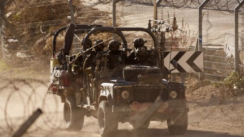 You are currently viewing وزارة الخارحية السورية تدين إطلاق صاروخين باتجاه الجولان.. وجيش الإحتلال يقصف مواقع بغرب درعا السورية وكاتس يهدد برد حاسم
