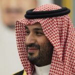 لماذا قرّر الأمير بن سلمان التذكير بـ”مُعاناة إخوتنا” في فلسطين هذا العيد وهل من رابط بين “العُدوان” ومنع بن فرحان “زيارة رام الله”؟.. كيف تلقّى السعوديون خطابه وهل انقطع “دابر التطبيع” وماذا عن علاقة الرياض بـ”حماس المُسلّحة”؟