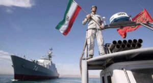 Read more about the article وكالة “مهر”: إيران أبلغت فرنسا وبريطانيا وأمريكا بأنها ستستهدف منشآتها في المنطقة بحال مساعدة ودعم الكيان