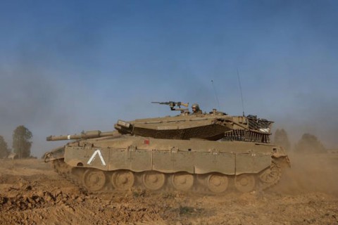 You are currently viewing “قناة 12” العبرية: خلافات تسود الاجتماع بين القيادة العسكرية والسياسية بخصوص مواصلة الحرب في غزة والحديث عن “فرصة ذهبية” لا تتكرر