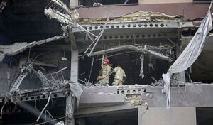 Read more about the article إجراءات احترازية في دول عربيّة بعد العدوان الصهيوني على إيران