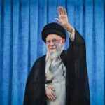 السيد خامنئي في رسالة للحجيج: لوقف مآسي غزة وقطع طرق مساعدة الكيان