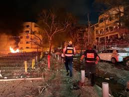 Read more about the article هجوم صاروخي إيراني يستهدف “تل أبيب” ومحيطها ومحطة كهرباء حيفا… وإعلام الاحتلال: “يوم القيامة”