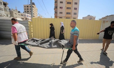 You are currently viewing الإبادة مستمرة.. 72 شهيدا و174 جريحا بنيران جيش الإحتلال خلال 24 ساعة في غزة