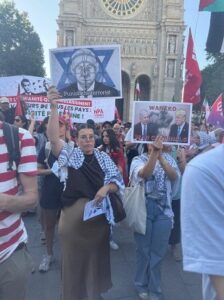 Read more about the article تظاهرة في باريس تنديدًا بجرائم الاحتلال في الشرق الأوسط