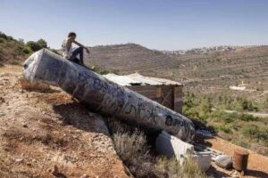 Read more about the article ﻿ مجتمع الإستخبارات مصدوم ويسأل: هل حصلت صواريخ إيران على مساعدة صديق في “ألتصويب والمراوغة”؟ سي آي إيه سألت “موسكو وإسلام أباد” والإستخبارات الألمانية “تلوم الموساد” وترجح “ألصين”