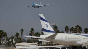 Read more about the article جماعة “أنصار الله” تستهدف مطار “بن غوريون” وسط الكيان بصاروخ باليستي.. هروب للملاجئ وتوقف المطار