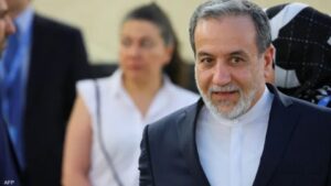 Read more about the article وزير الخارجية الإيراني: إيران لن تتخلى عن تخصيب اليورانيوم على الرّغم من “الأضرار الجسيمة” التي ألحقها القصف الأميركي بمنشآتها النووية