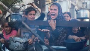 Read more about the article حماس تطالب العرب والمسلمين بـ”موقف للتاريخ” لإنهاء مجاعة غزة وتنتقد عدم تنفيذ مقررات قمة الرياض أواخر 2023 وتعتبر المواقف الصادرة “لا ترقى إلى مستوى الكارثة” في القطاع.