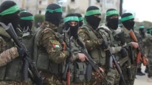 Read more about the article حركة “حماس” تُسلم الوسطاء ردها النهائي على مقترح وقف إطلاق النار في غزة وتبادل الأسرى.. والكيان يدرسه