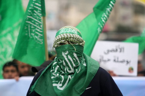 You are currently viewing مصادر لـ”رأي اليوم”: “حماس” مصدومة من الدول العربية والعلاقة تتجه نحو “القطيعة”.. إجماع عربي على إغلاق باب الحركة وطرد قادتها تنفيذًا لأوامر خارجية.. وطهران الأمل الأخير