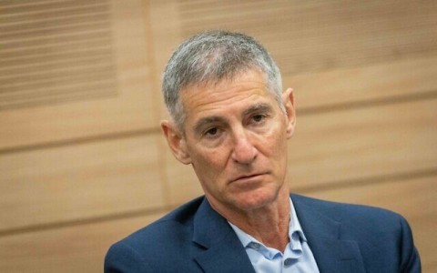 You are currently viewing غولان: سموتريتش وأبناؤه تهرّبوا من الخدمة القتالية ويرسل الجنود للموت من أجل أوهام الاستيطان بغزة ويدفع باتجاه حرب لا نهاية لها من دون استعادةالأسرى