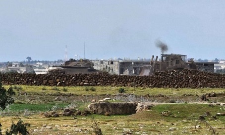 You are currently viewing موقع عبري يزعم أن سوريا تطالب بثلث الجولان ومدينة طرابلس مقابل السلام مع الكيان