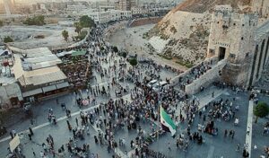 Read more about the article واشنطن ترفع 518 فردا ومؤسسة من قائمة العقوبات على سورية