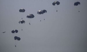 Read more about the article إسبانيا وألمانيا تطلقان مبادرات جوية لإغاثة غزة وسط تفاقم المجاعة