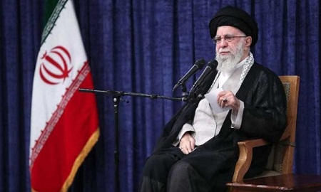 You are currently viewing خامنئي: حرب الكيان الصهيوني هدفت إلى إطاحة النظام في إيران.. ومستعدون للرد على أي هجوم عسكري جديد