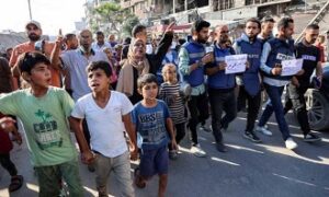 Read more about the article “الجزيرة” تدعو إلى اتخاذ إجراءات دولية عاجلة لحماية صحافيي غزة في وجه المجاعة