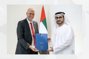 Read more about the article بعد 5 أشهر من تعيينه.. الإمارات تُطالب الكيان بسحب سفيرها بسبب سلوك “غير لائق” داخل حانة