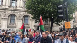 Read more about the article أكثر من 80 ألف متظاهر في لندن دعماً لغزة: “لن نصمت”