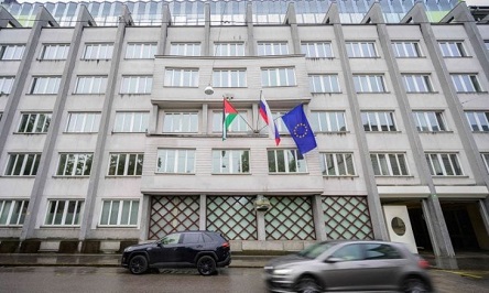 You are currently viewing سلوفينيا ستحظر استيراد الأسلحة وتصديرها من وإلى الكيان على خلفية الحرب في غزة