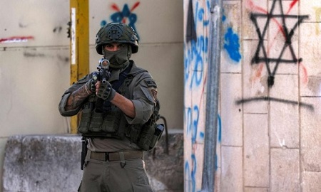 You are currently viewing الغارديان: جيش الإحتلال أغلق 88% من تحقيقاته في مزاعم ارتكاب جنوده جرائم حرب في غزة