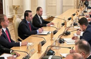 Read more about the article الخارجية السورية: لقاء تاريخي بين بوتين والشيباني يؤكد انطلاق مرحلة جديدة من التفاهم بين موسكو ودمشق وتشكيل لجنتين لإعادة النظر في جميع الاتفاقيات السابقة مع نظام الأسد