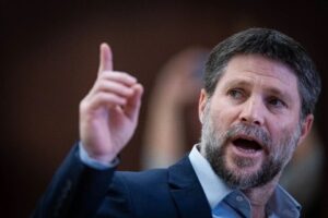 Read more about the article سموتريتش: فقدت الثقة في قدرة نتنياهو على الانتصار في غزة وقرار الكابنيت ليس الحسم بل تنفيذ صفقة جزئية مع حماس