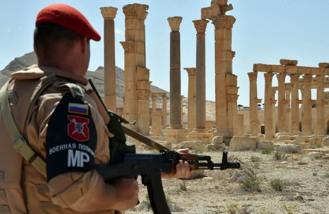 You are currently viewing مصدر سوري يكشف عن طلب مفاجىء قدمته حكومة الشرع لموسكو قد يغير قواعد لعبة الكيان بجنوب سوريا