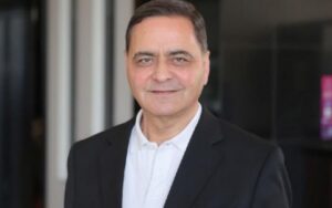 Read more about the article الرئاسة الفلسطينية تنفي مزاعم الإحتلال بتعيين شخصية فلسطينية لإدارة قطاع غزة: الحكومة هي المخولة فقط