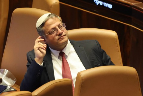 You are currently viewing عقب مقترح جديد.. بن غفير يجدد رفضه صفقة تبادل أسرى بغزة ويقول ان الكيان  لديه “فرصة لهزيمة حماس” ويحذر نتنياهو من الاستسلام