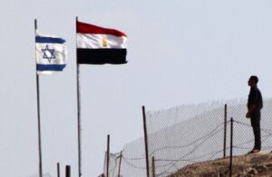 Read more about the article “نحن في حرب باردة”.. إعلام عبري يلوح بورقة الغاز لابتزاز مصر ويؤكد انها تتصرف تجاه الكيان كخصم بجيش ضخم يستهدفها في أي وقت