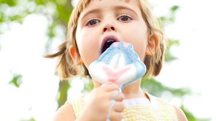 You are currently viewing هل اقترب العلماء من صناعة آيس كريم لا يذوب في الحر؟