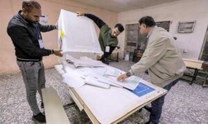 Read more about the article العراق: استبعاد أكثر من 500 مرشح من السباق الانتخابي