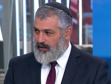 You are currently viewing على الهواء.. إعلامي من الأحتلال يدعو إلى قتل جميع الصحفيين في غزة