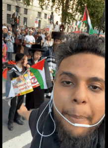 Read more about the article الفرق بين اليهود ومشايخ الخليج والمسلمين!!