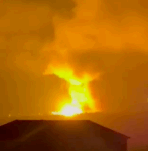 Read more about the article الكيان يشن غارات عنيفة على جنوب لبنان