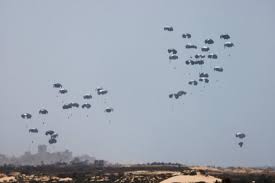 Read more about the article غزة: ارتفاع عدد ضحايا الإنزال الجوي للمساعدات إلى 23 شهيداً و124 مصاباً