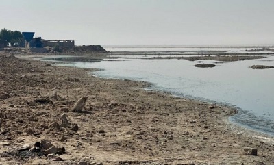 You are currently viewing بحر النجف يجفّ.. وزارة الموارد تبرر والبيئيون يحذّرون من كارثة صامتة