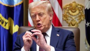 Read more about the article ترامب يعترف بتراجع نفوذ الكيان في الكونغرس مقارنة بما كان قبل 20 عاما ويؤكد: استمرار حرب غزة يضر “تل أبيب”