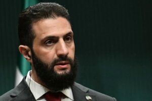 Read more about the article الشرع: سوريا تجري مفاوضات مع الكيان واستطعنا بناء علاقة مع واشنطن وسقوط نظام الأسد أخرج أذرع إيران من المنطقة